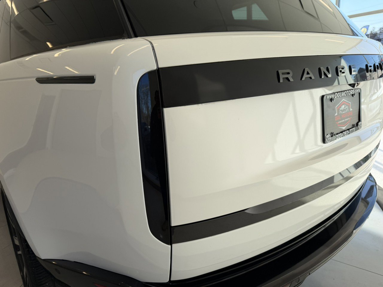 Used 2023 Land Rover Range Rover SE AWD/4WD image 41