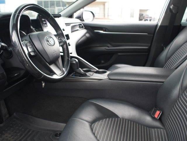Used 2021 Toyota Camry SE image 10