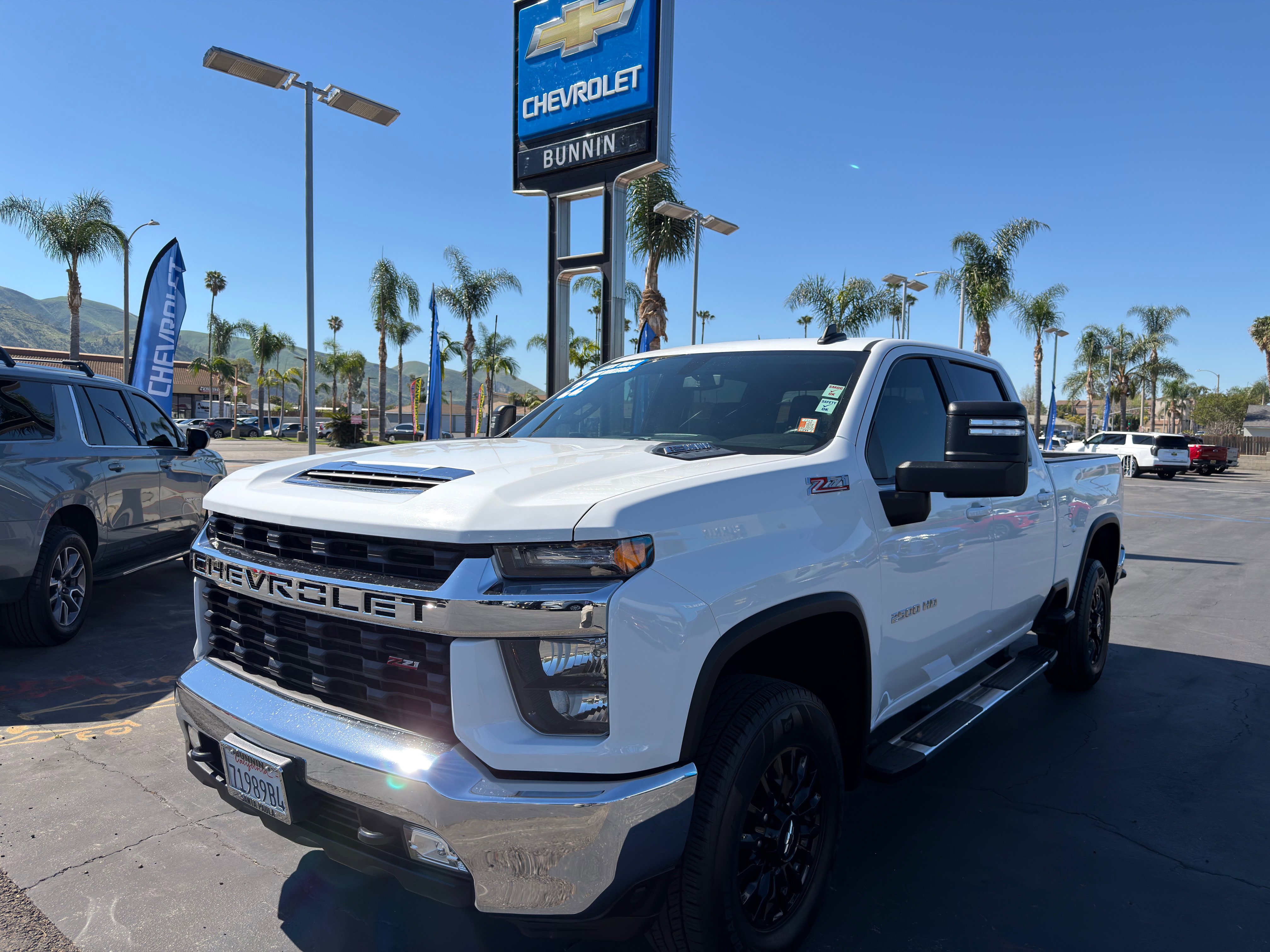 Used 2022 Chevrolet Silverado 2500 LT w/ Convenience Package image 4