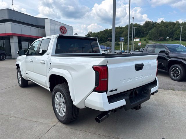 New 2026 Toyota Tacoma SR5 AWD/4WD image 4