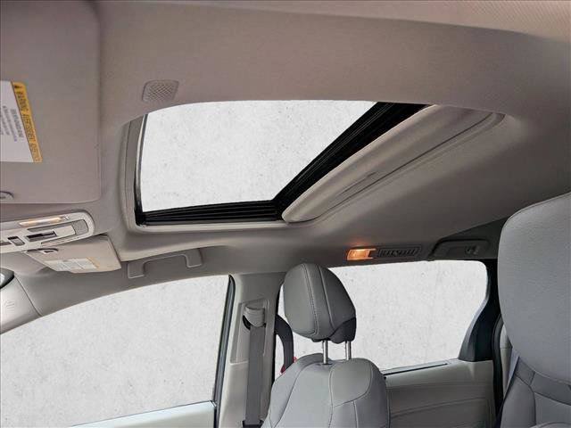 Used 2022 Toyota Sienna XLE w/ XLE Plus Package AWD/4WD image 14