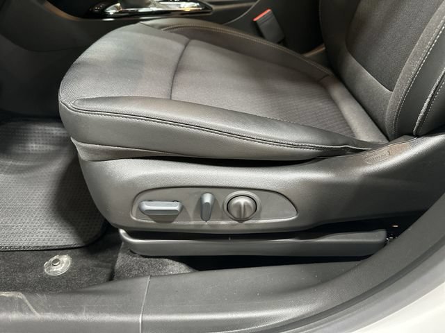 Used 2023 Buick Encore GX Select w/ Sport Touring Package AWD/4WD image 18
