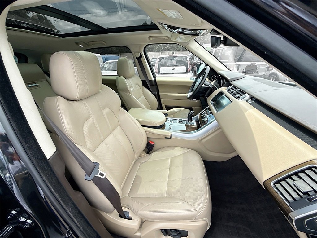 Used 2017 Land Rover Range Rover Sport HSE image 33