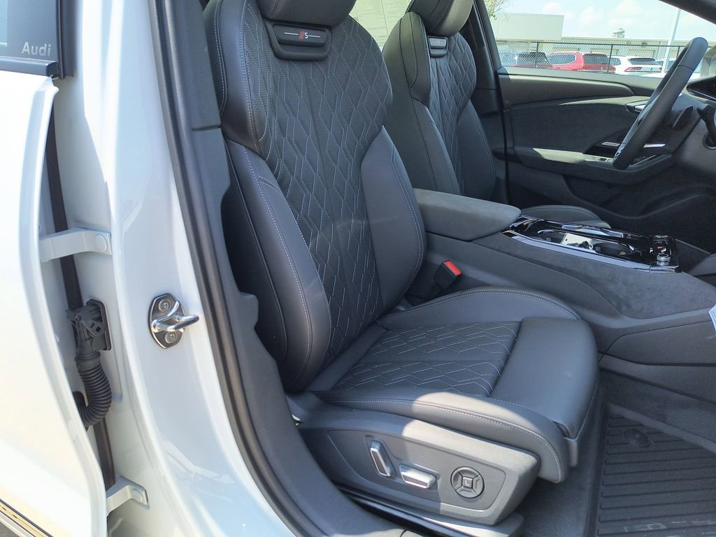 New 2025 Audi S6 e-tron Premium Plus image 13