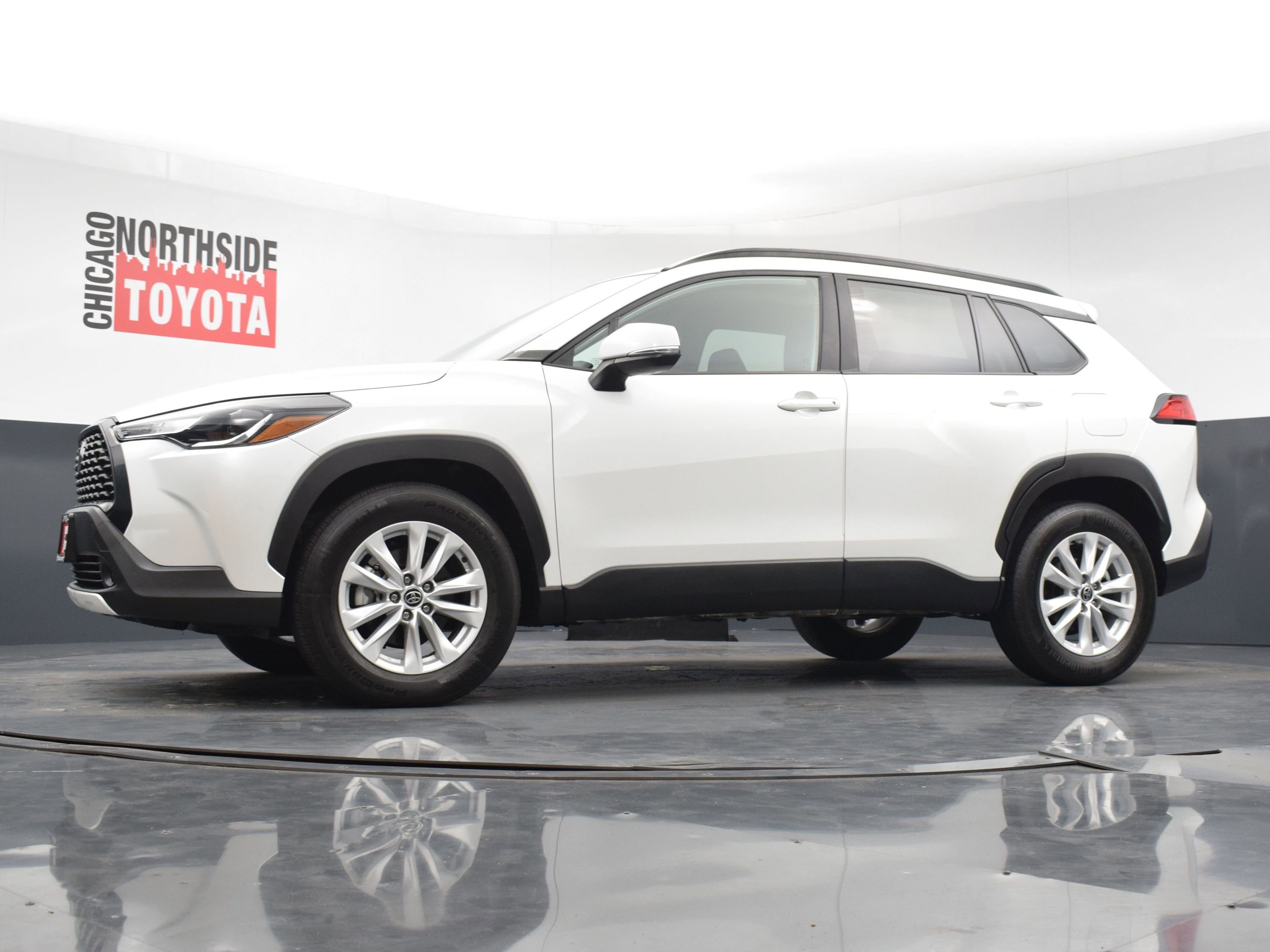 Used 2022 Toyota Corolla Cross LE w/ Black Badges Package (TMS) image 25