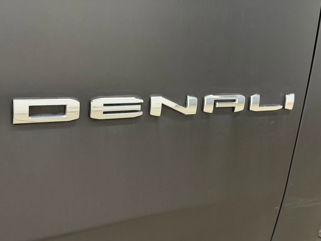 Certified 2022 GMC Yukon XL Denali AWD/4WD image 17