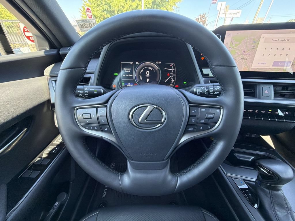 Used 2024 Lexus UX 250h AWD w/ Premium Package image 23