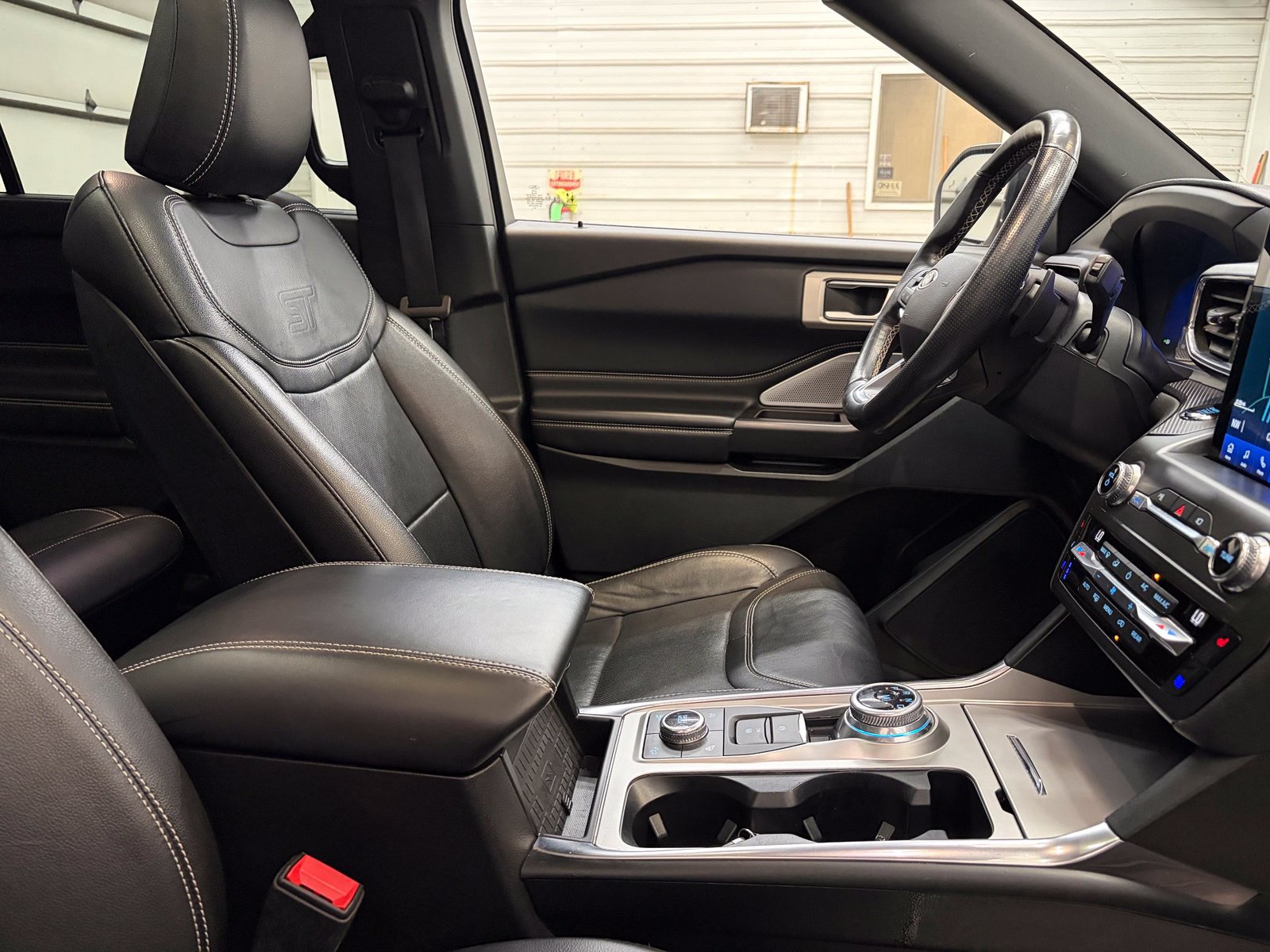Used 2020 Ford Explorer ST w/ Premium Technology Package AWD/4WD image 29