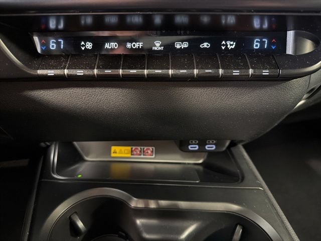 Used 2025 Lexus UX 300h AWD w/ Accessory Package (Z1) image 18