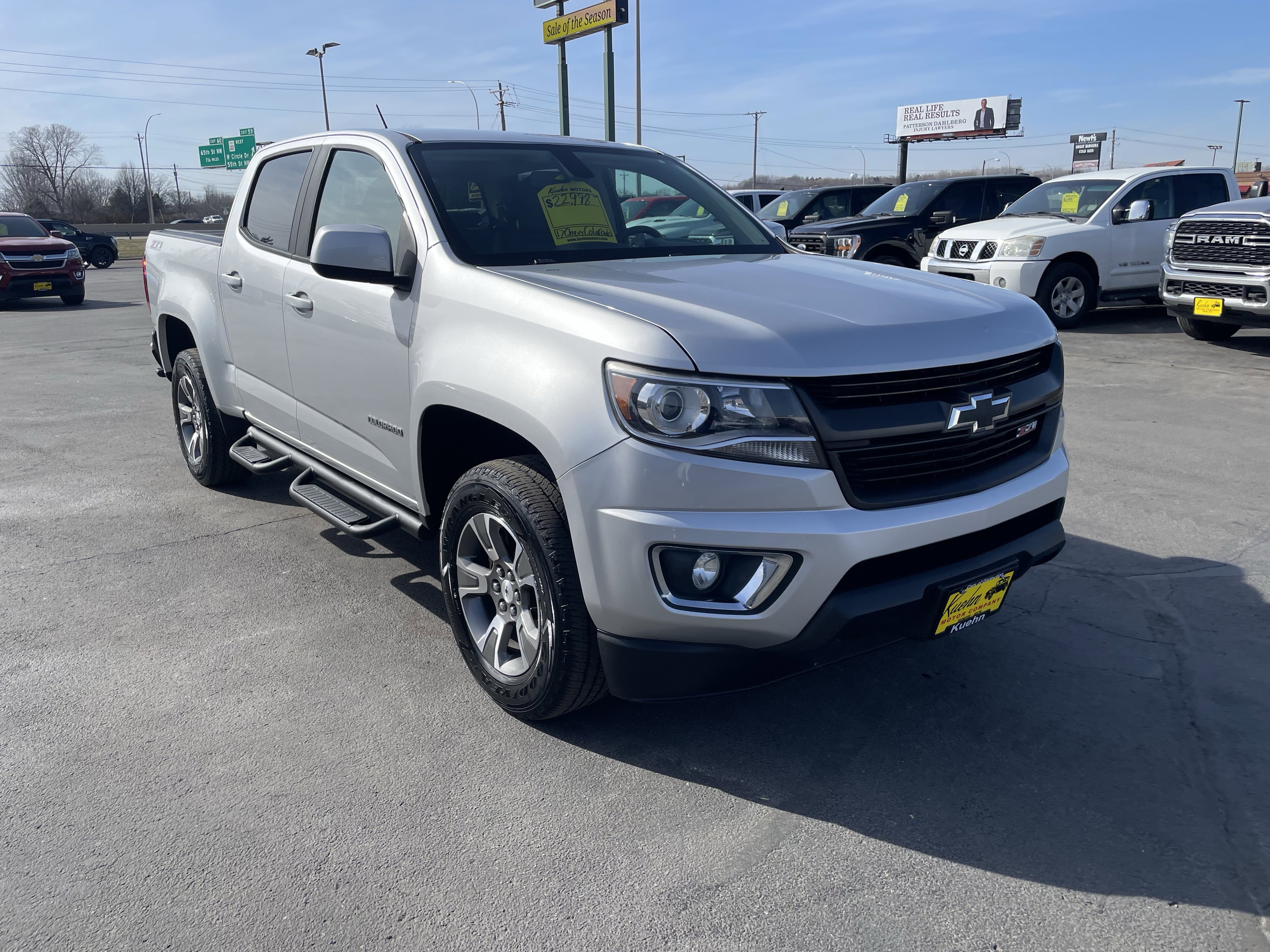 Used 2017 Chevrolet Colorado Z71 AWD/4WD image 2
