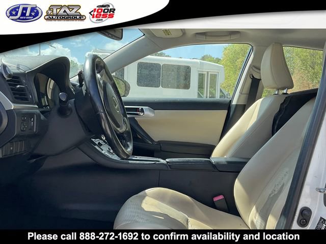 Used 2013 Lexus CT 200h w/ Premium Pkg w/Backup Camera FWD image 3