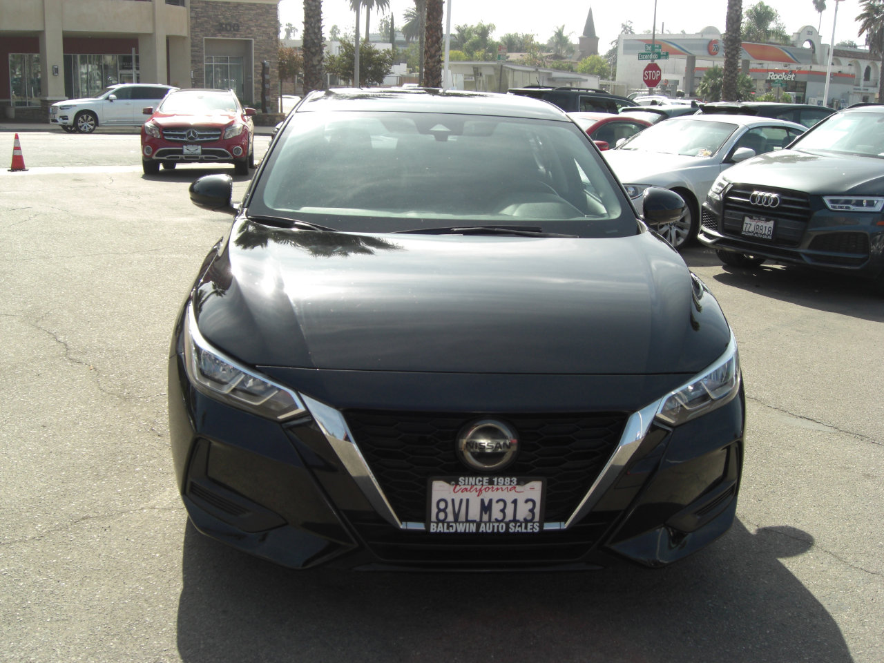 Used 2020 Nissan Sentra SV image 2
