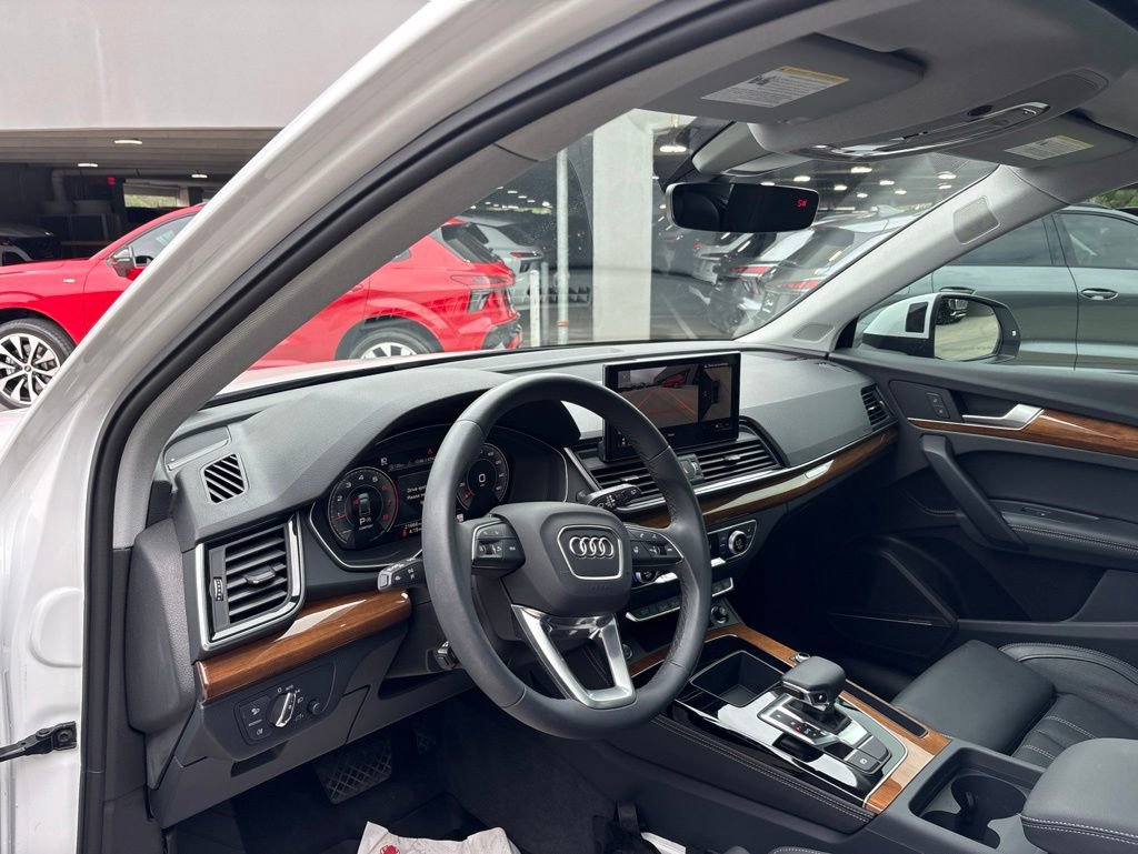 Used 2024 Audi Q5 2.0T Premium Plus AWD/4WD image 12