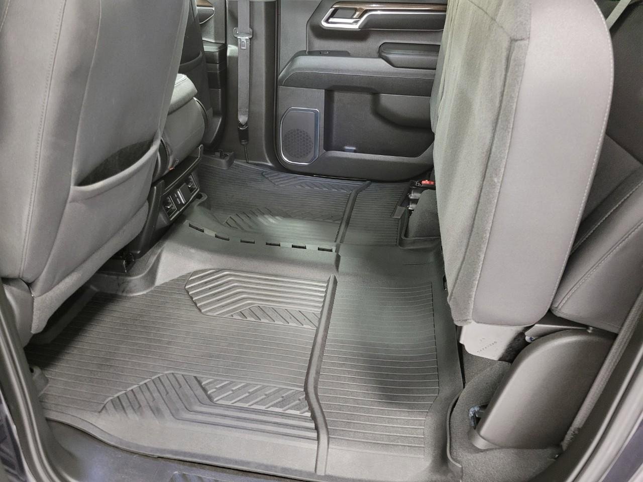 Used 2024 Chevrolet Silverado 1500 RST image 23