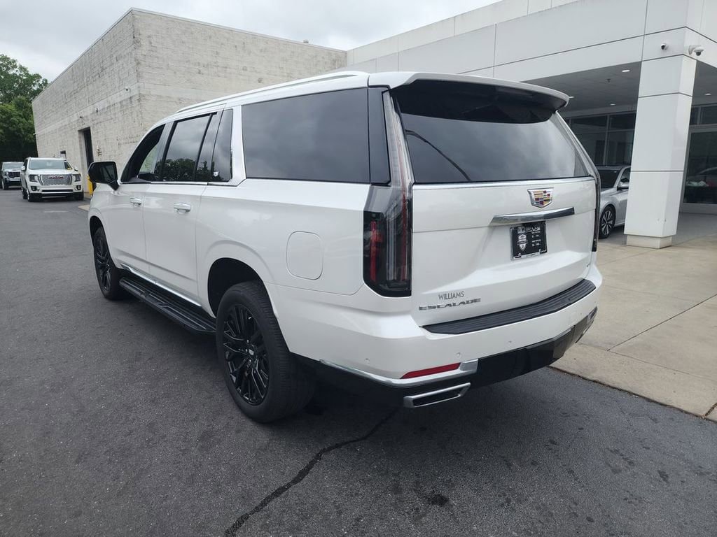 Certified 2025 Cadillac Escalade ESV Premium Luxury AWD/4WD image 6