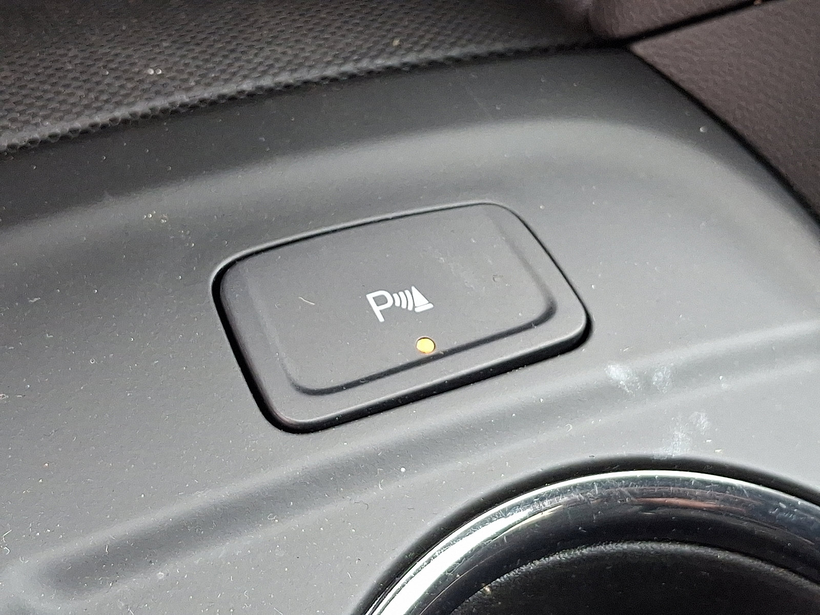 Certified 2023 Chevrolet Equinox RS image 24