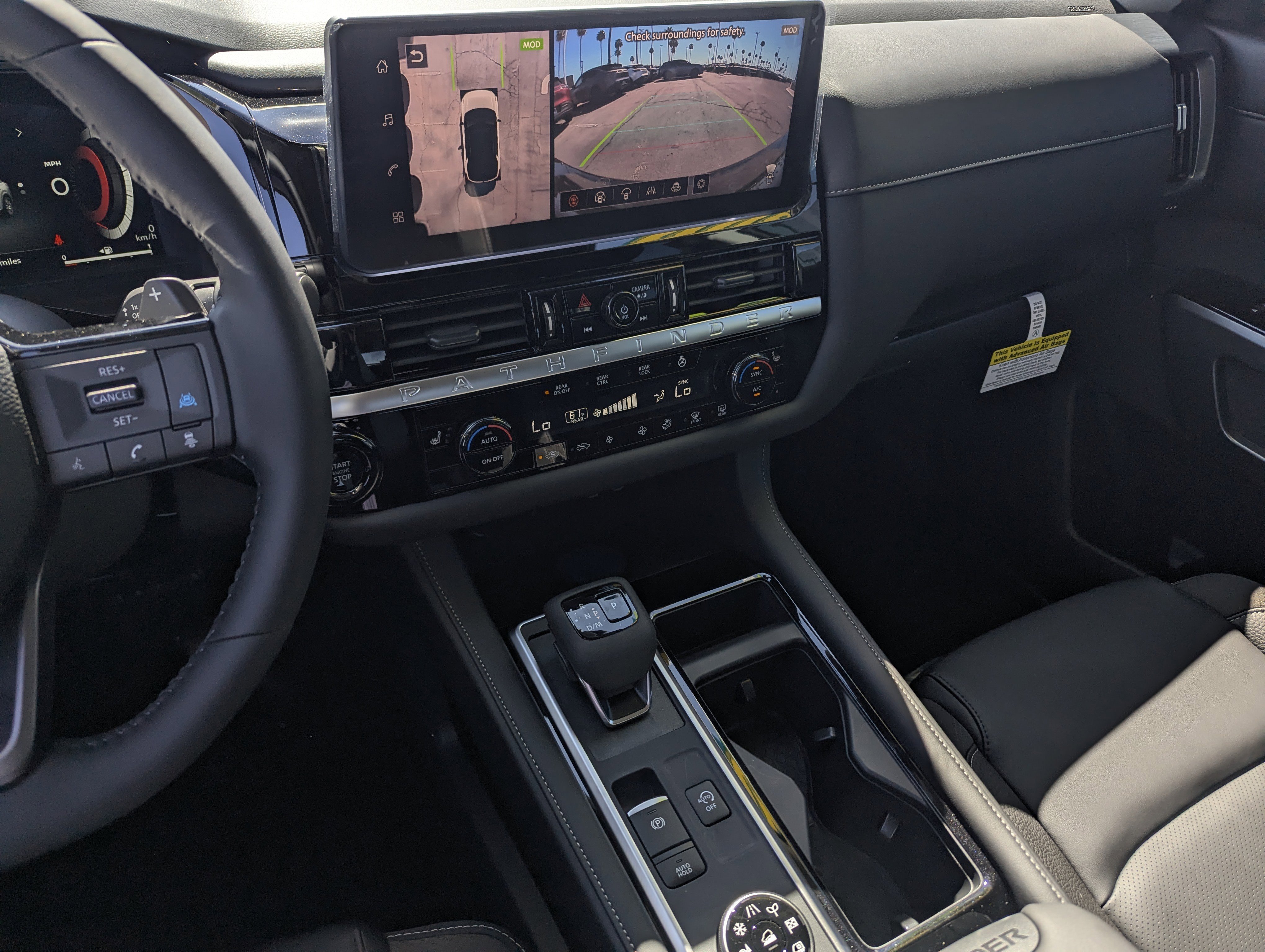 New 2026 Nissan Pathfinder SL image 10