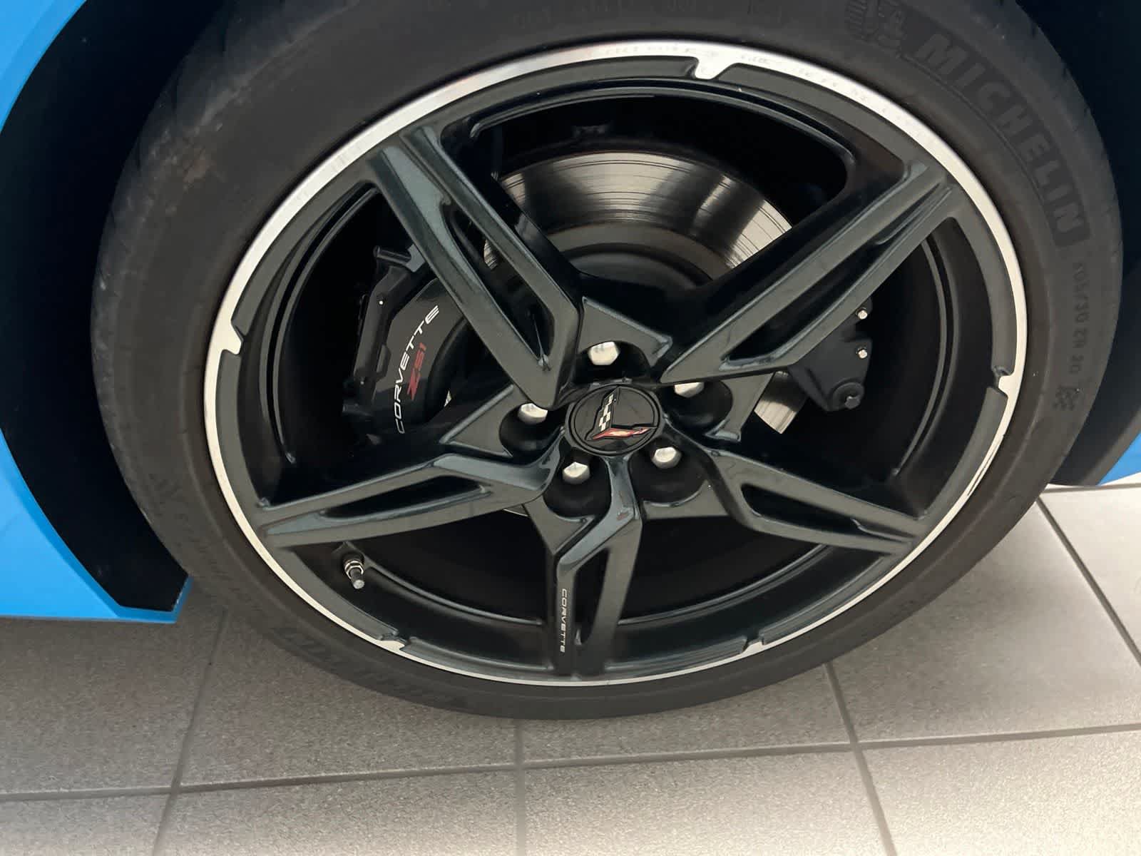 Used 2021 Chevrolet Corvette Stingray Premium Conv w/ Z51 Performance Package RWD image 9