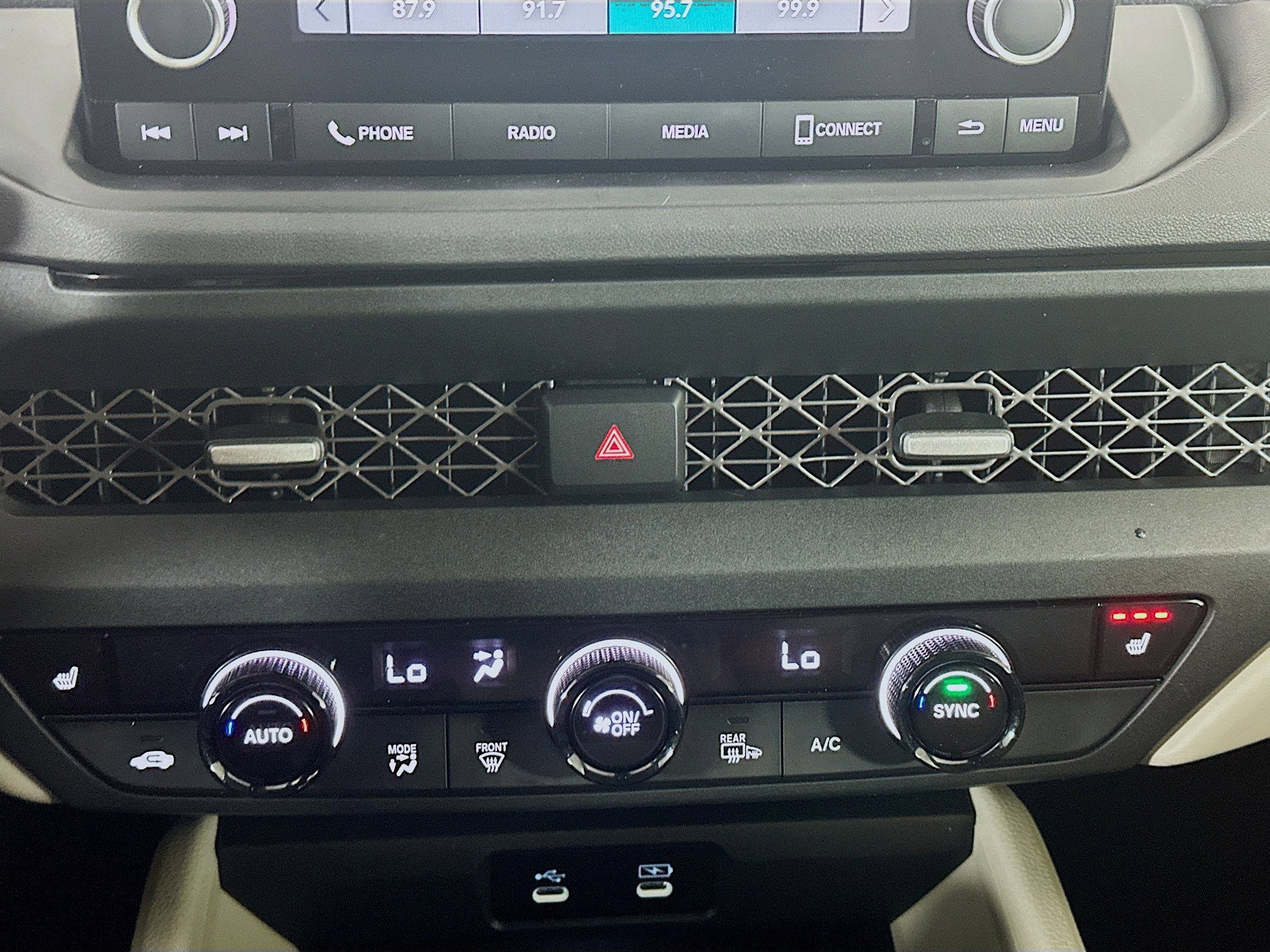 Used 2025 Honda Accord SE image 24