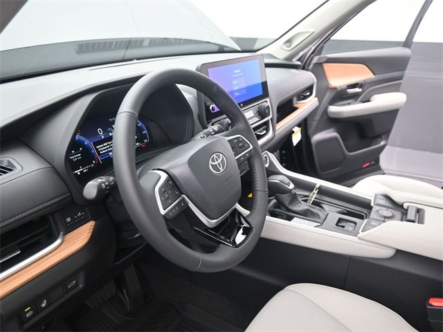 New 2026 Toyota Grand Highlander Limited image 4