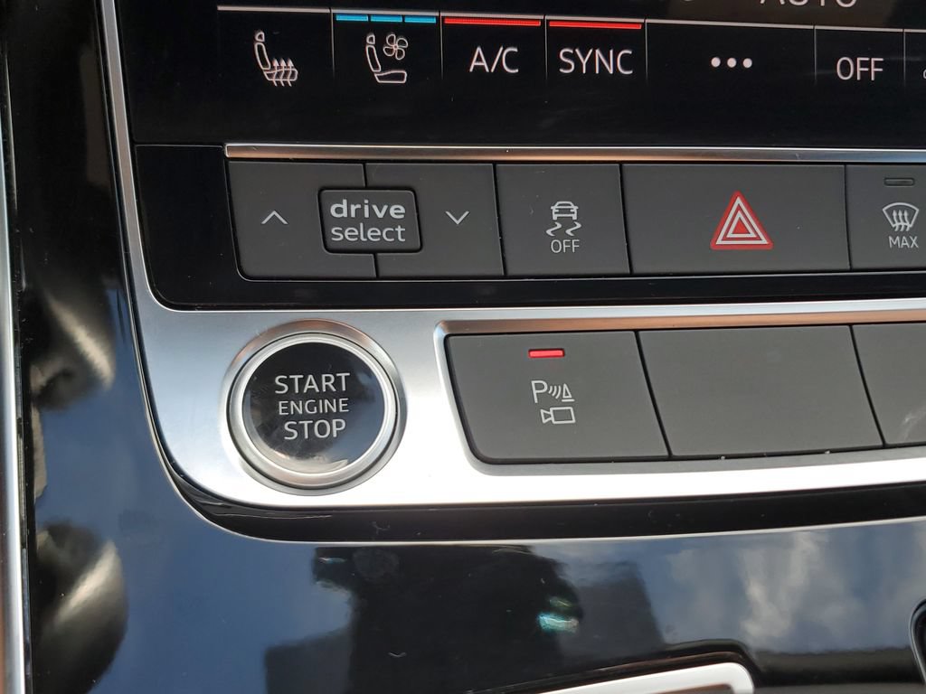 Used 2023 Audi Q8 Premium Plus w/ Premium Plus Package AWD/4WD image 30