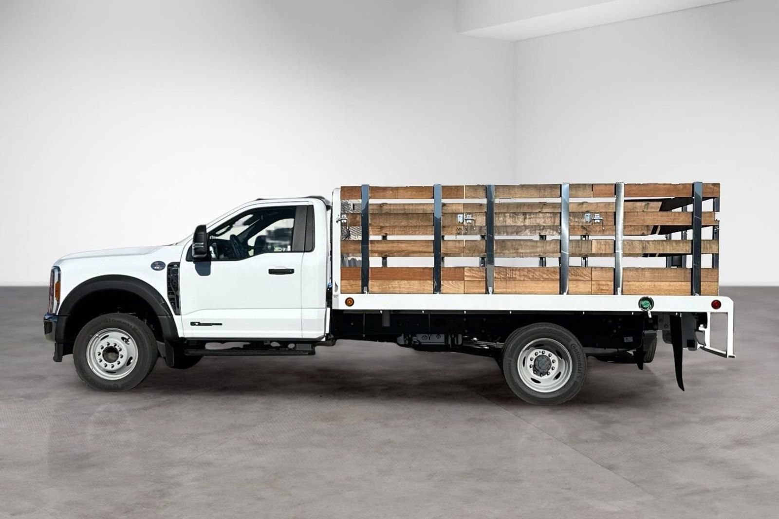 Used 2024 Ford F450 XL w/ XL Chrome Package RWD image 2