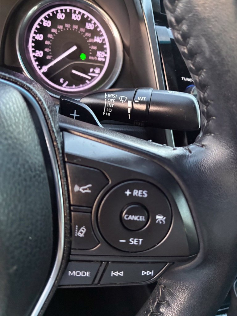 Used 2019 Toyota Camry SE FWD image 31