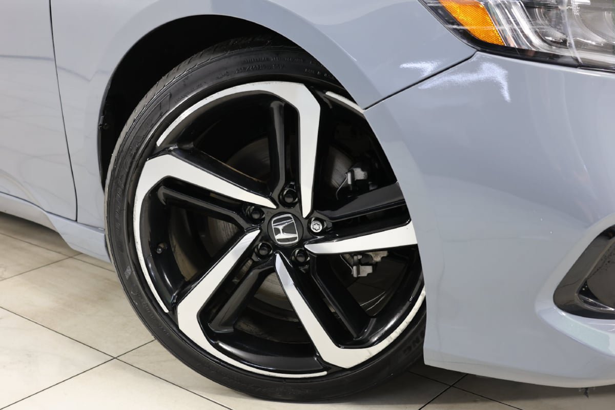 Used 2022 Honda Accord Sport image 11