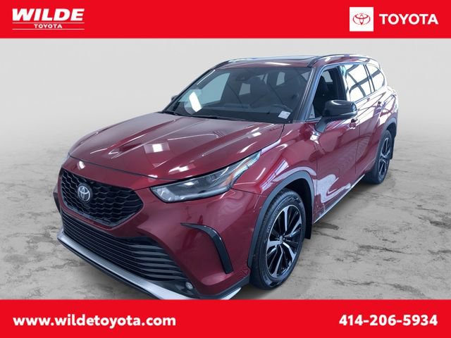 Used 2022 Toyota Highlander XSE