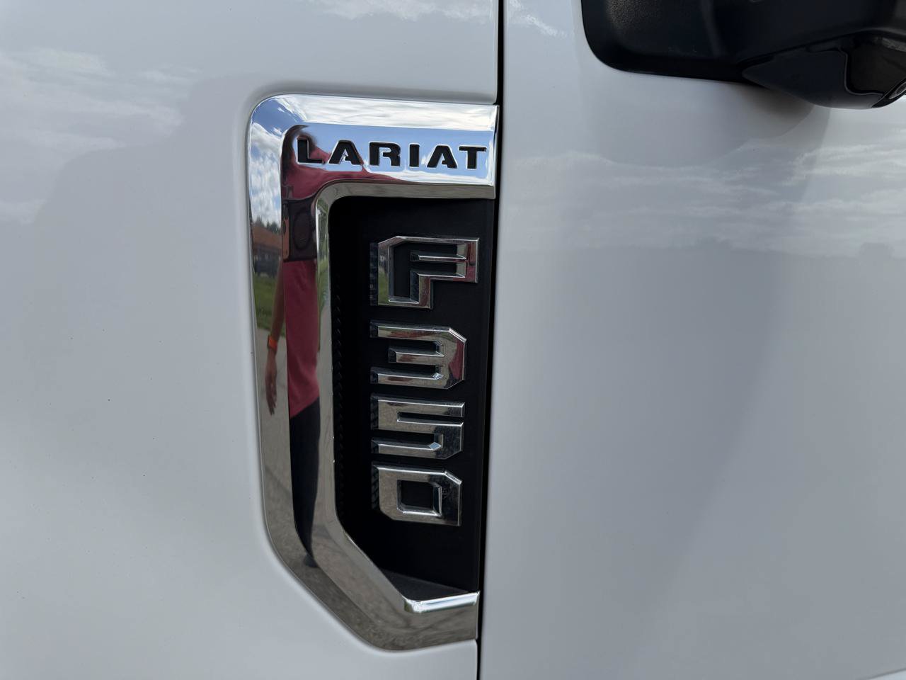 Used 2022 Ford F350 Lariat w/ Lariat Ultimate Package AWD/4WD image 12