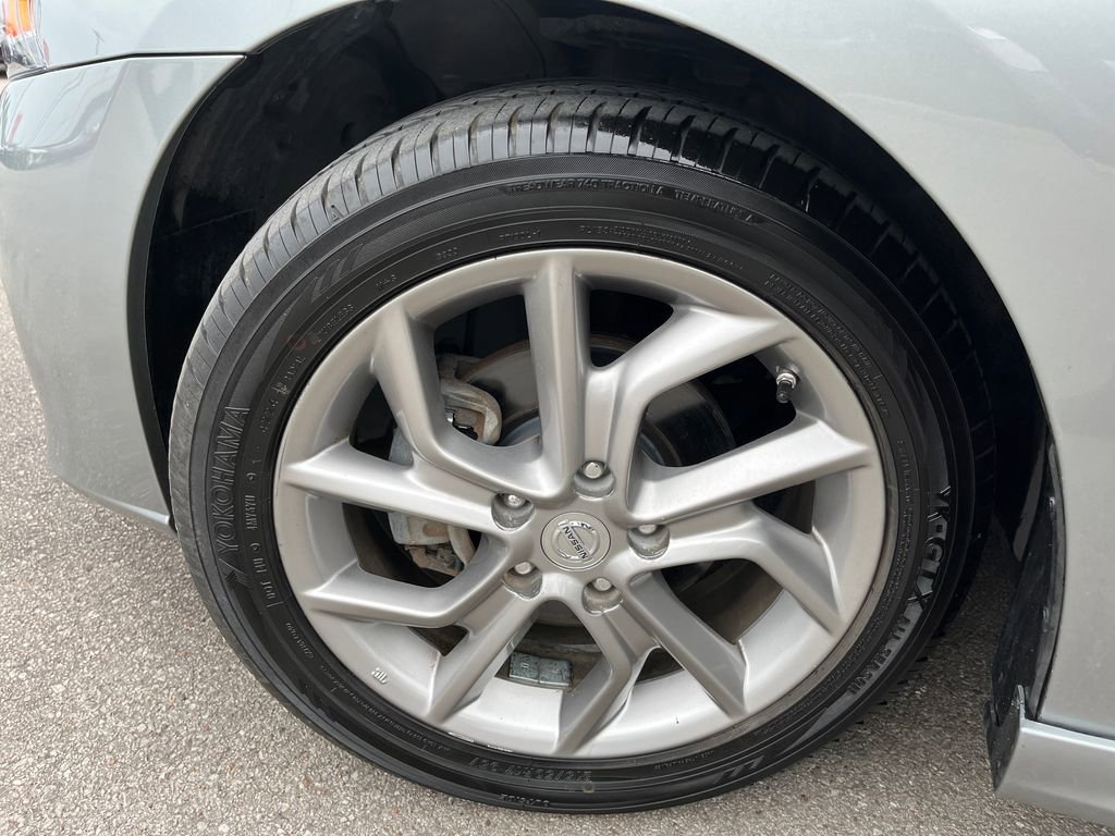 Used 2013 Nissan Sentra SR w/ Driver Pkg FWD image 29