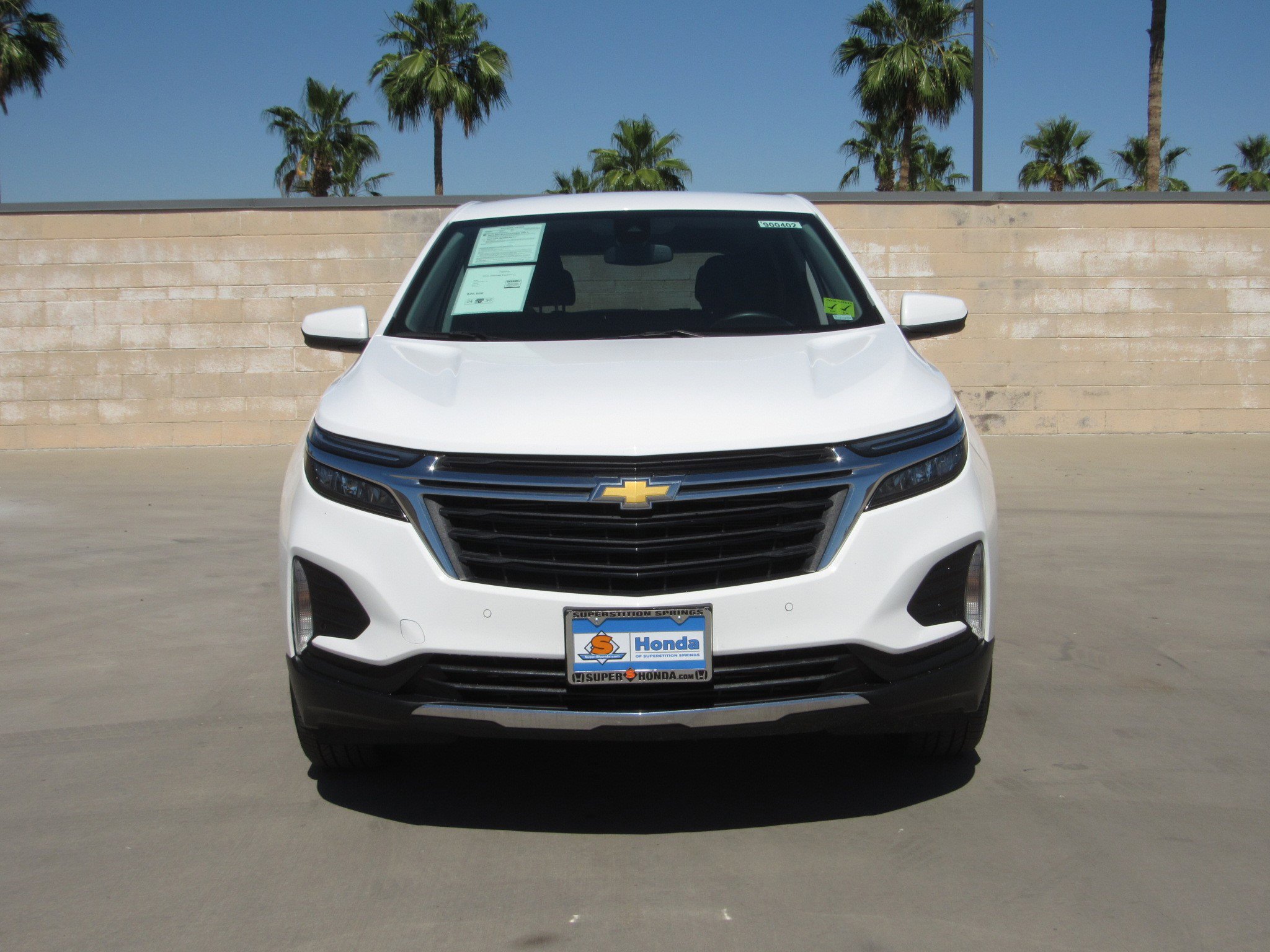 Used 2024 Chevrolet Equinox LT AWD/4WD image 3