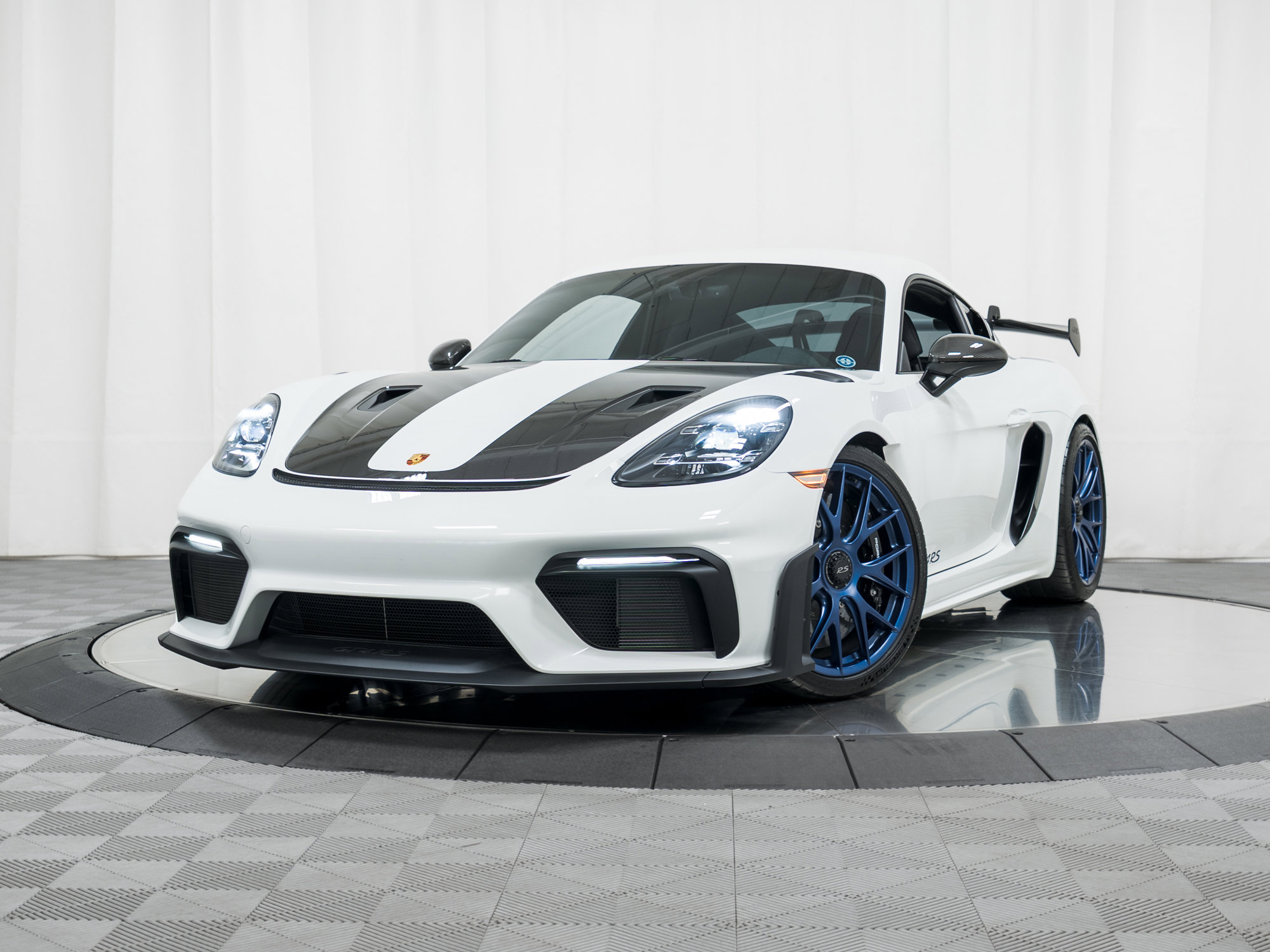 Used 2024 Porsche 718 Cayman GT4 RS image 41