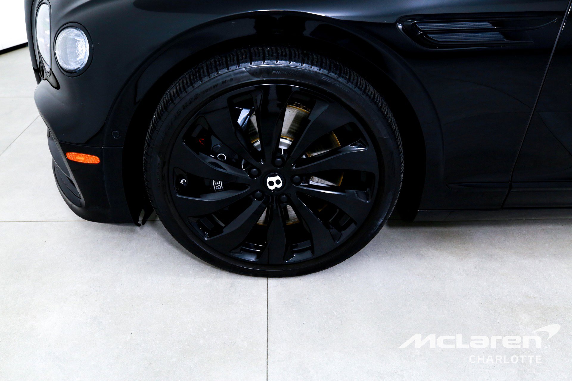 Used 2021 Bentley Flying Spur W12 image 32