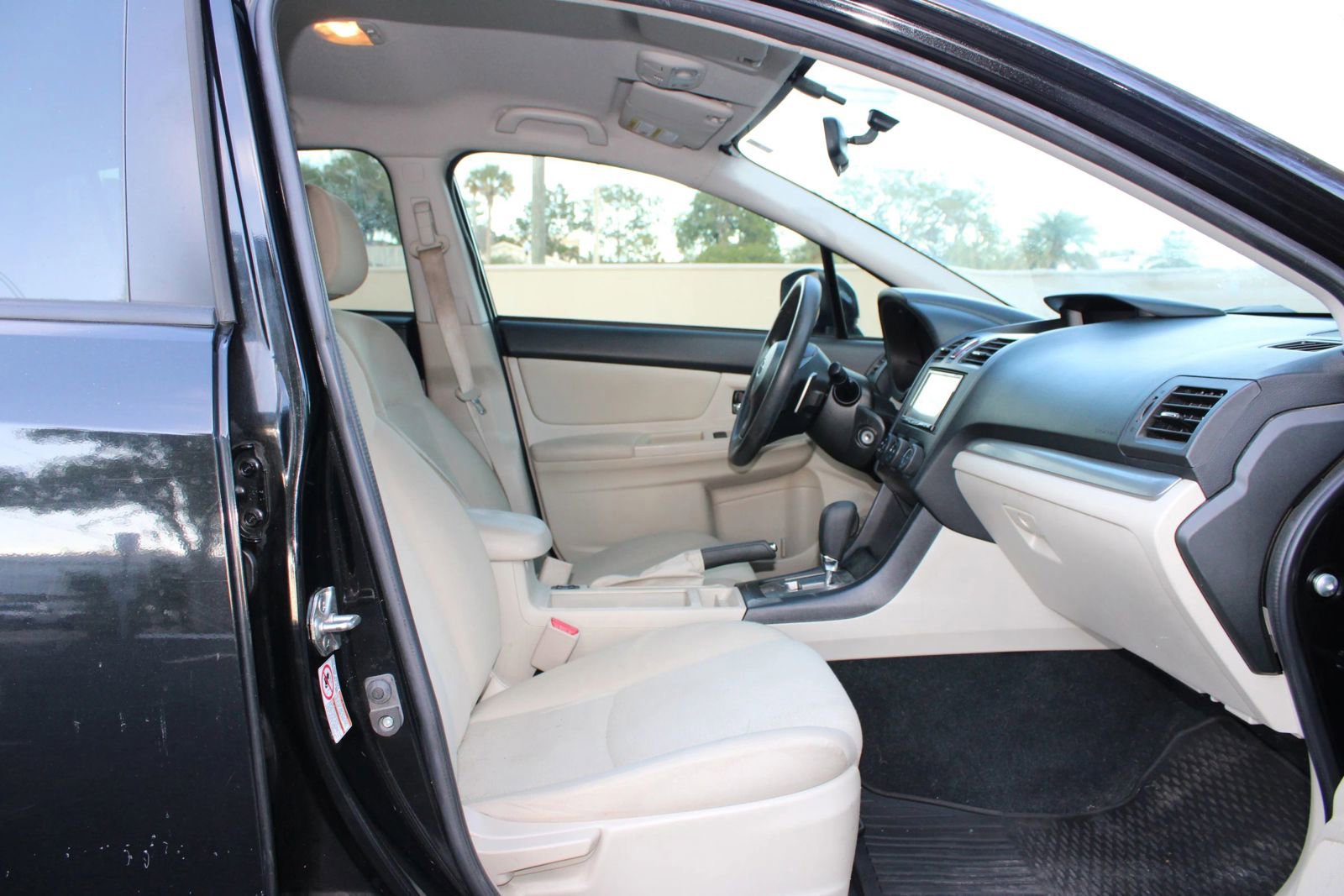 Used 2014 Subaru Impreza 2.0i Premium w/ All-Weather Package w/CVT image 17