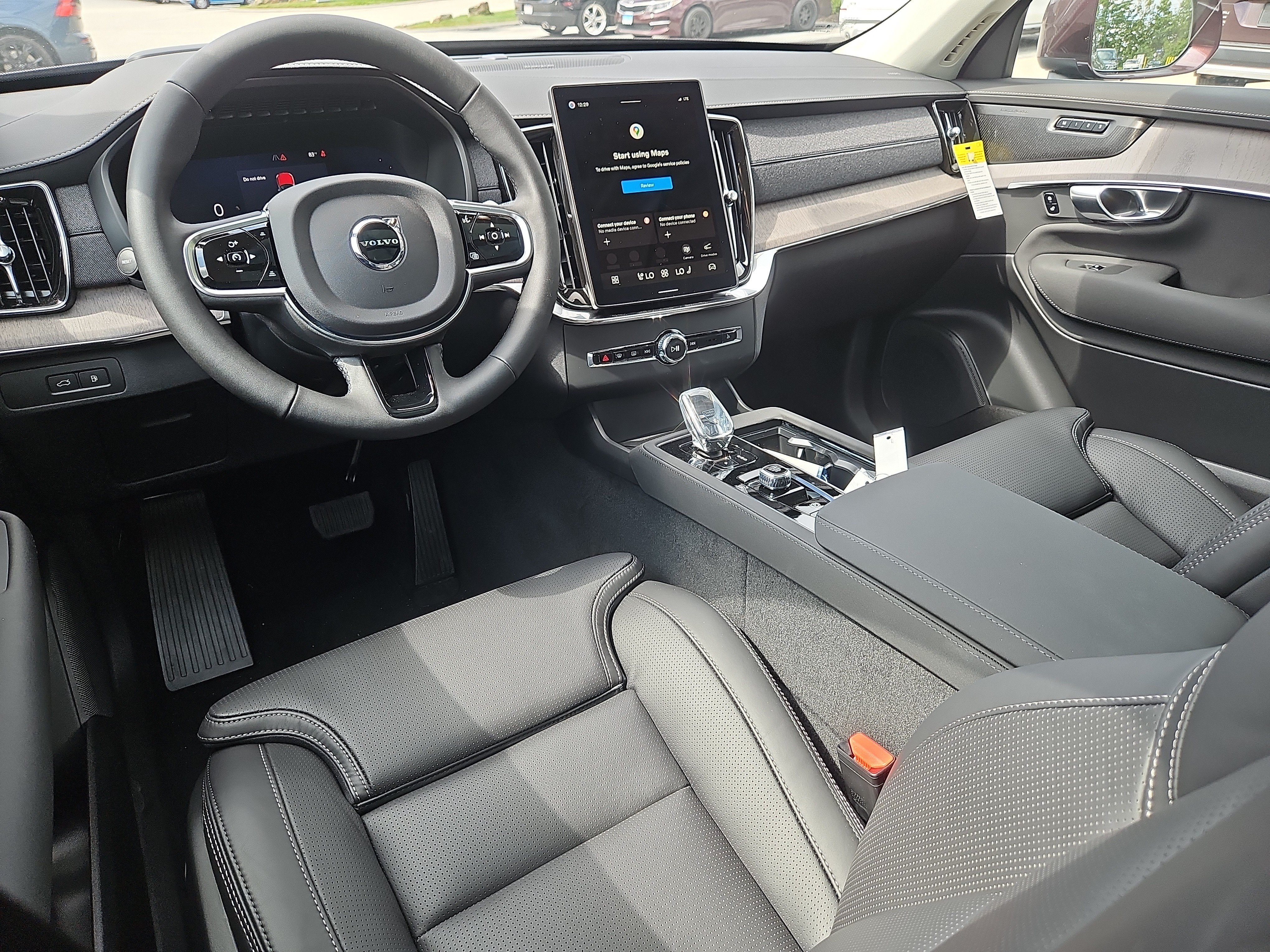 New 2026 Volvo XC90 T8 Ultra w/ Protection Package Premier AWD/4WD image 3