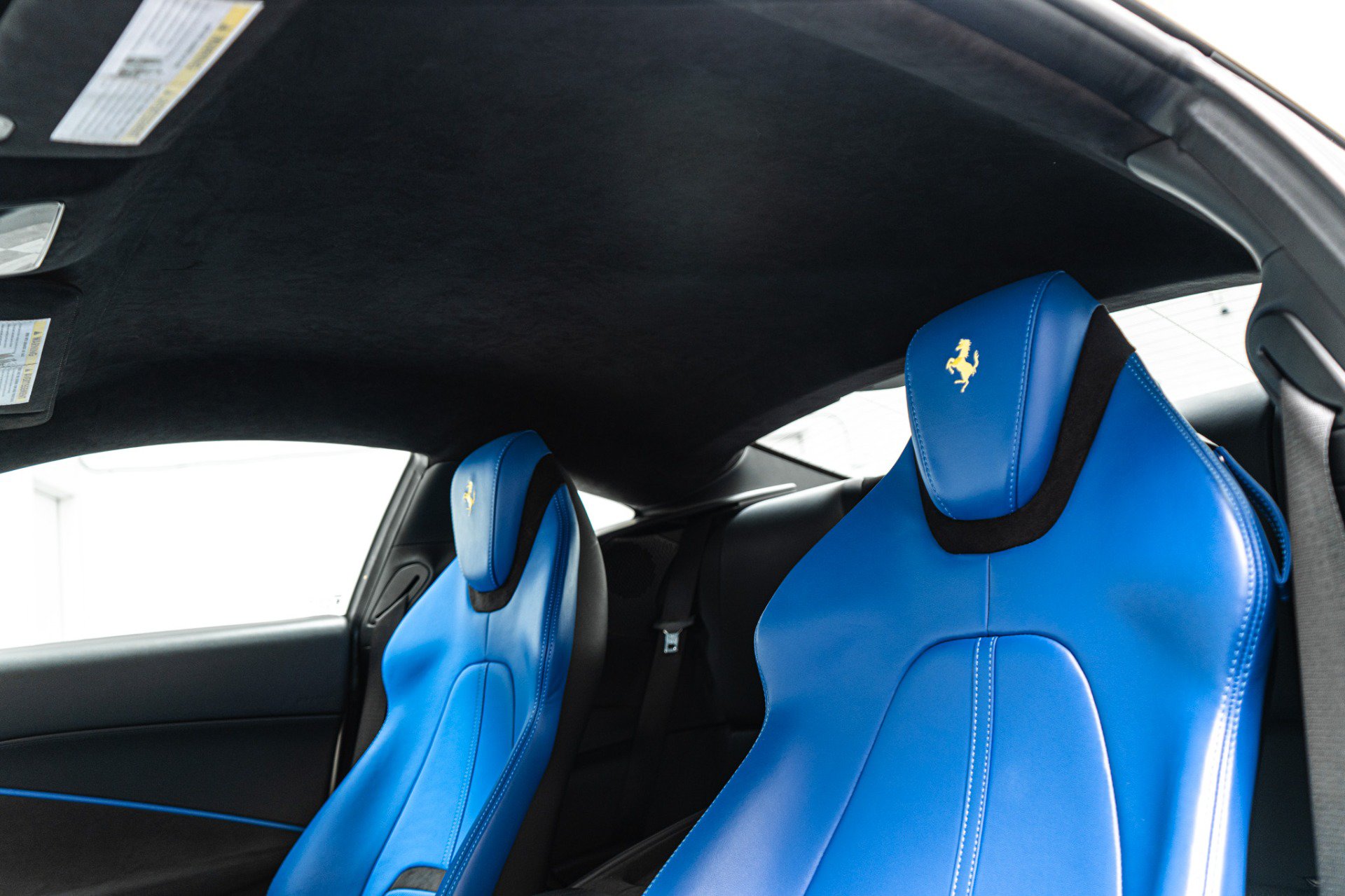 Used 2022 Ferrari Roma RWD image 18