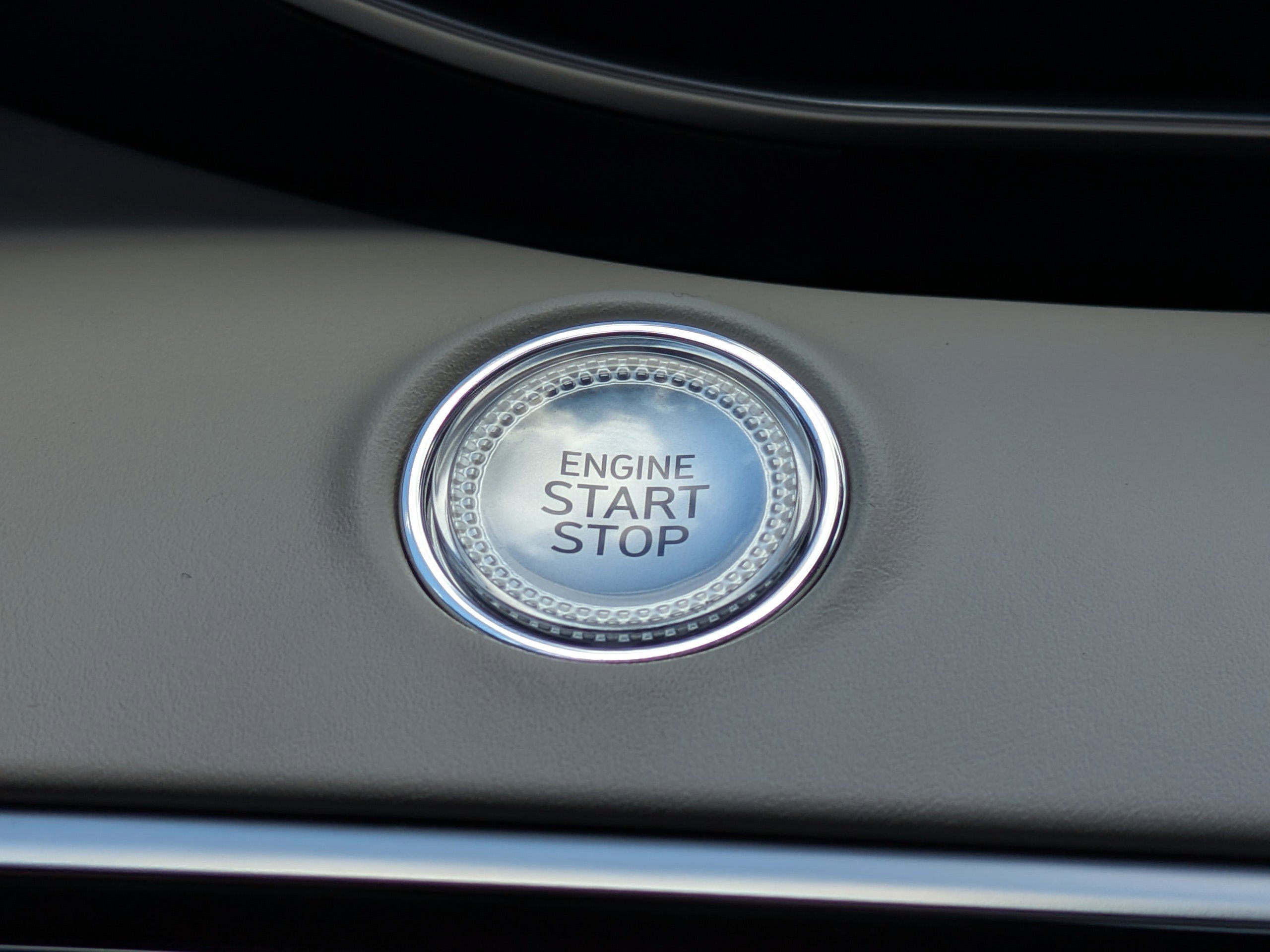 Certified 2023 Genesis GV70 2.5T w/ Advanced Package image 31