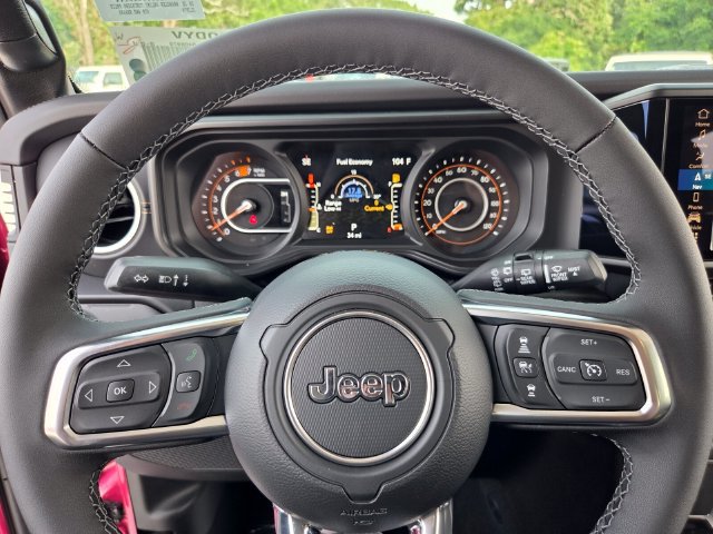 New 2026 Jeep Wrangler Unlimited Sahara w/ Whitecap Package AWD/4WD image 24