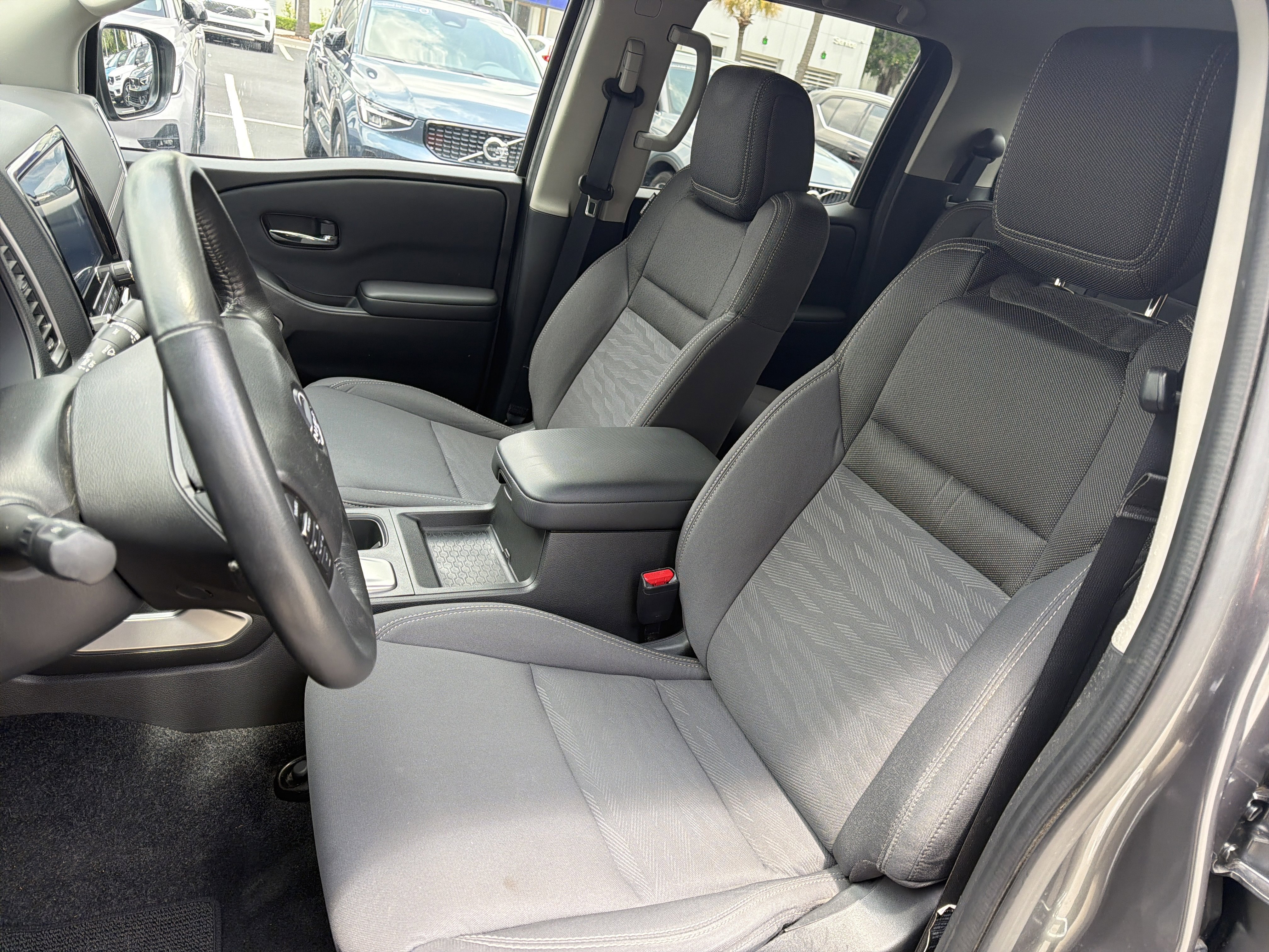 Used 2024 Nissan Frontier SV w/ SV Convenience Package RWD image 53