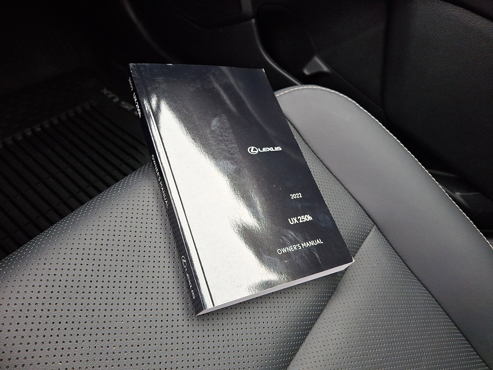 Certified 2022 Lexus UX 250h w/ Premium Package image 26