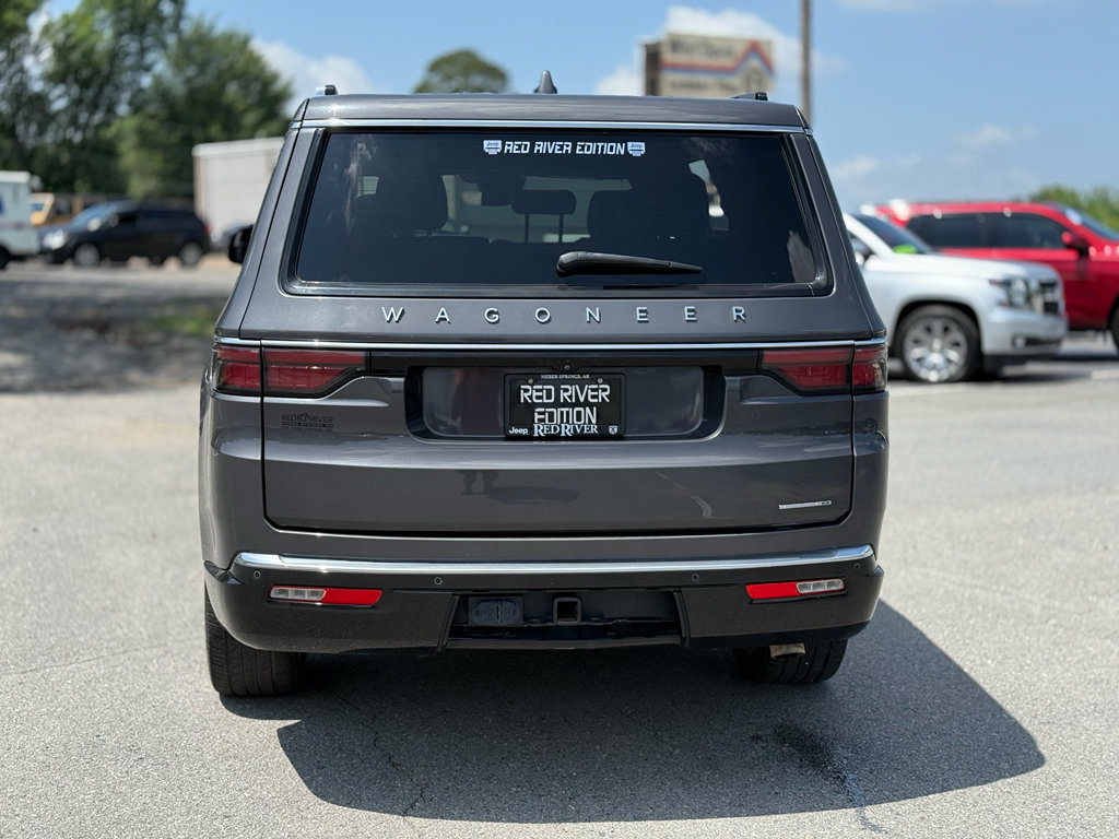 Used 2022 Jeep Wagoneer Series III w/ Flexible Seating Group RWD image 6