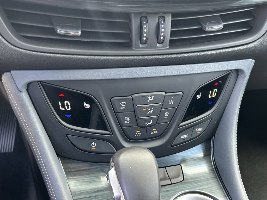 Used 2020 Buick Envision Premium AWD/4WD image 29