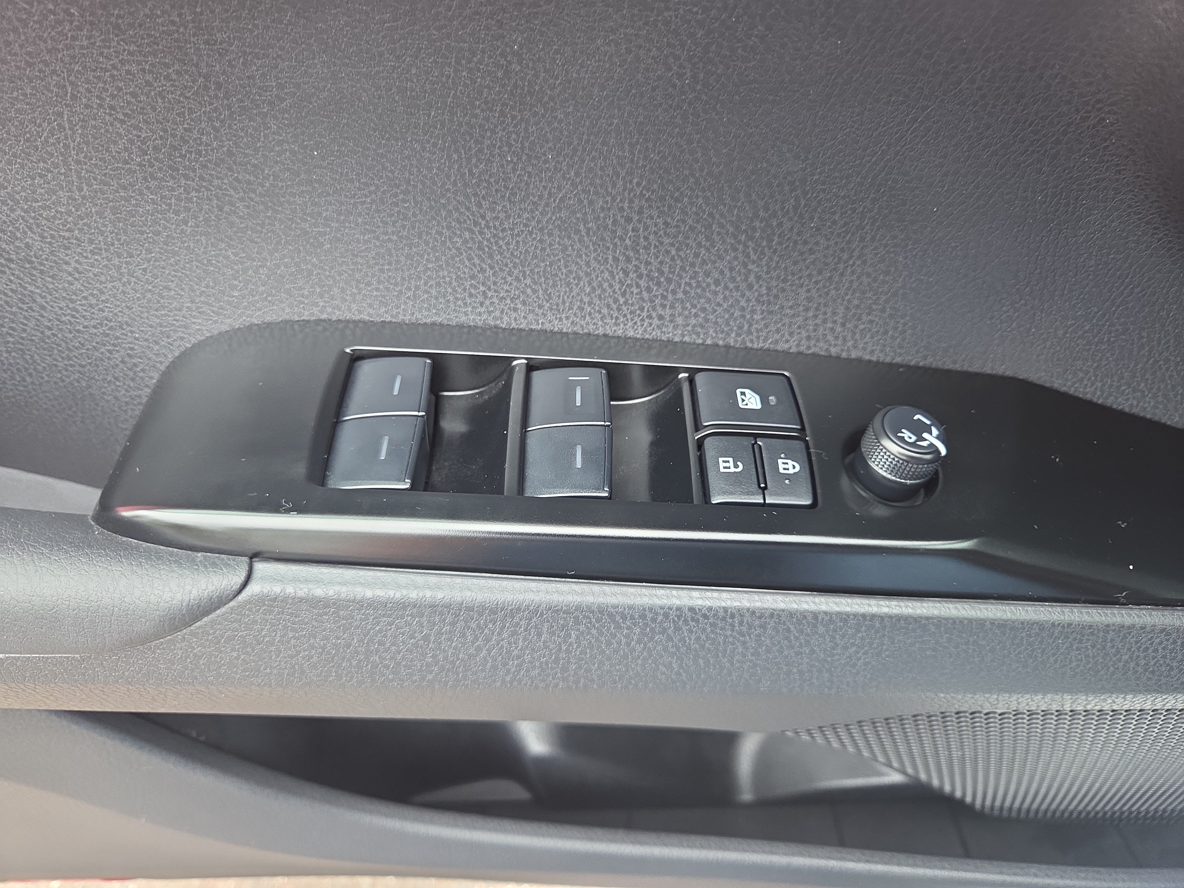 Certified 2026 Toyota Camry SE FWD image 29