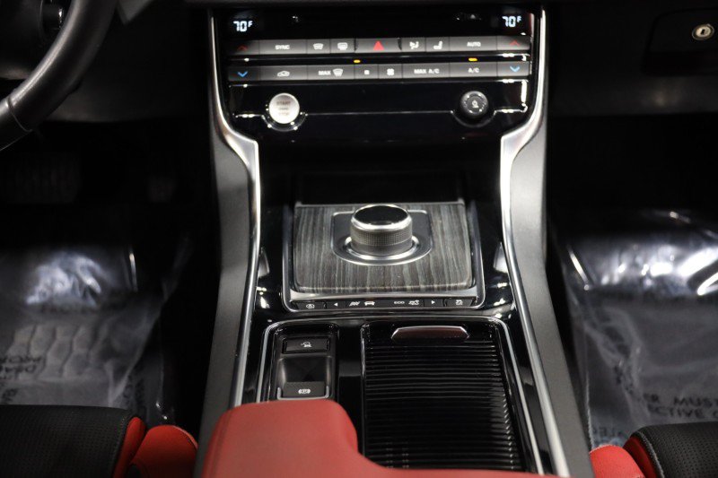 Used 2018 Jaguar XF First Edition AWD/4WD image 60