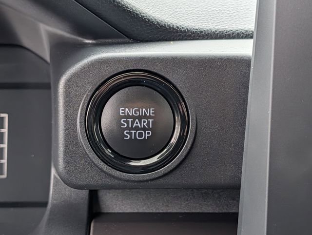 Used 2024 Toyota Tacoma SR5 AWD/4WD image 19