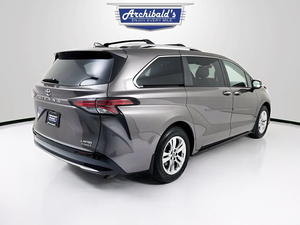 Used 2024 Toyota Sienna Limited AWD/4WD image 7