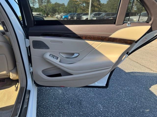Used 2019 Mercedes-Benz S 450 Sedan image 12