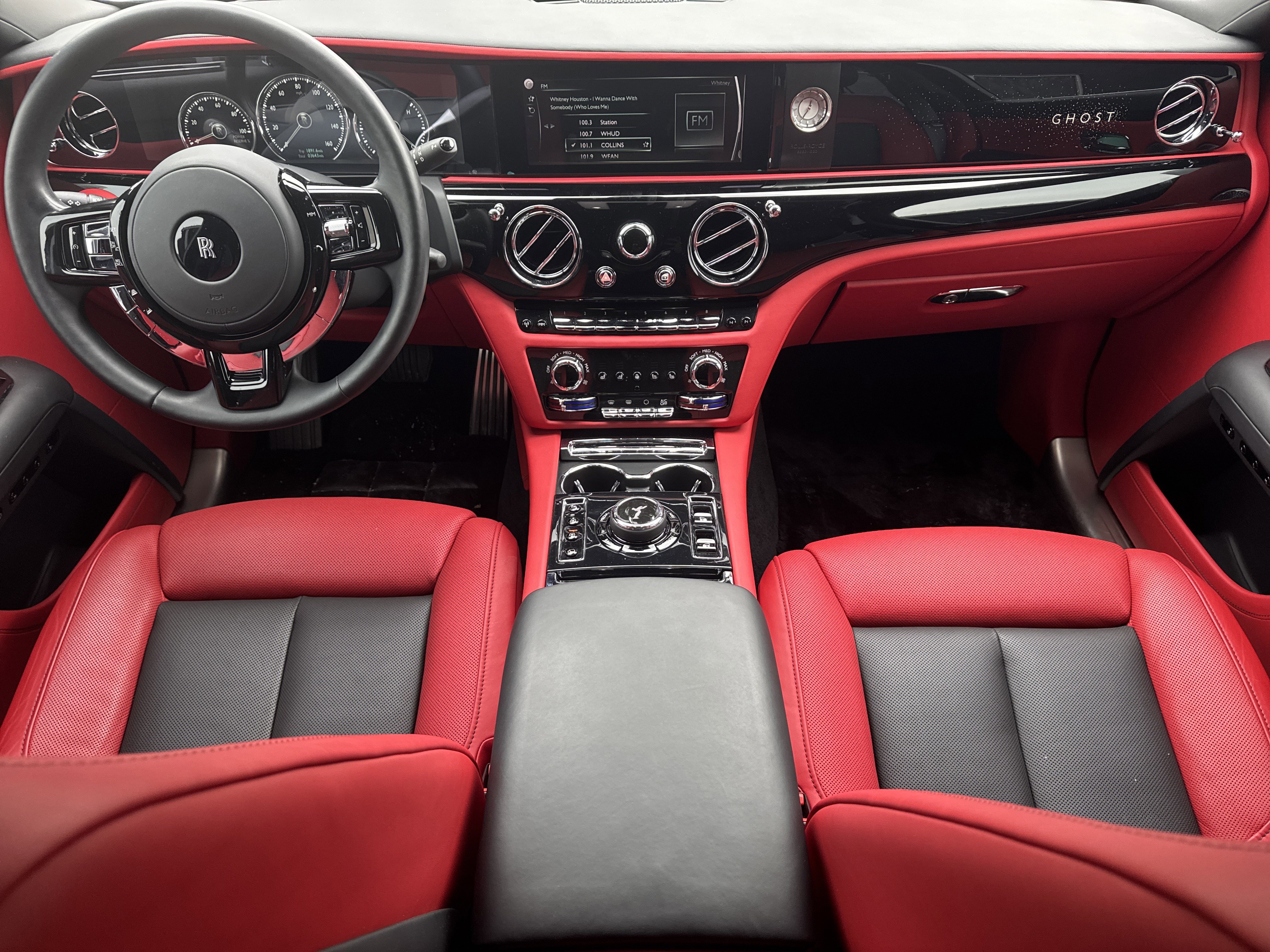 Certified 2022 Rolls-Royce Ghost w/ Ghost Package image 4