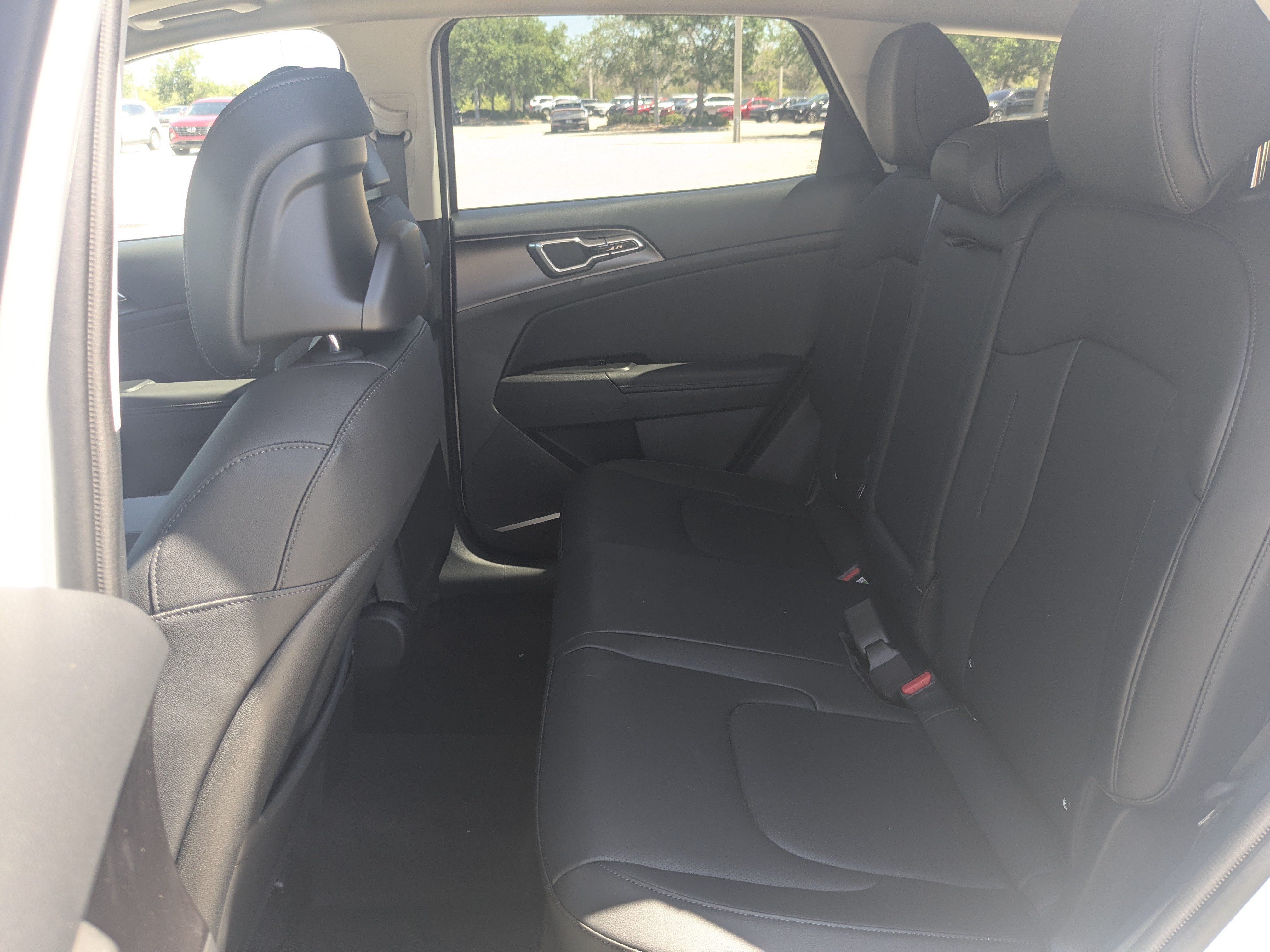 New 2026 Kia Sportage EX w/ EX Panoramic Sunroof Package AWD/4WD image 17
